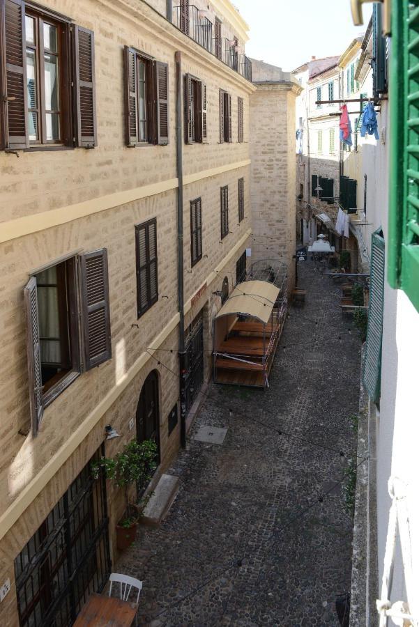 Old Town Secret Garden Appartement Alghero Buitenkant foto