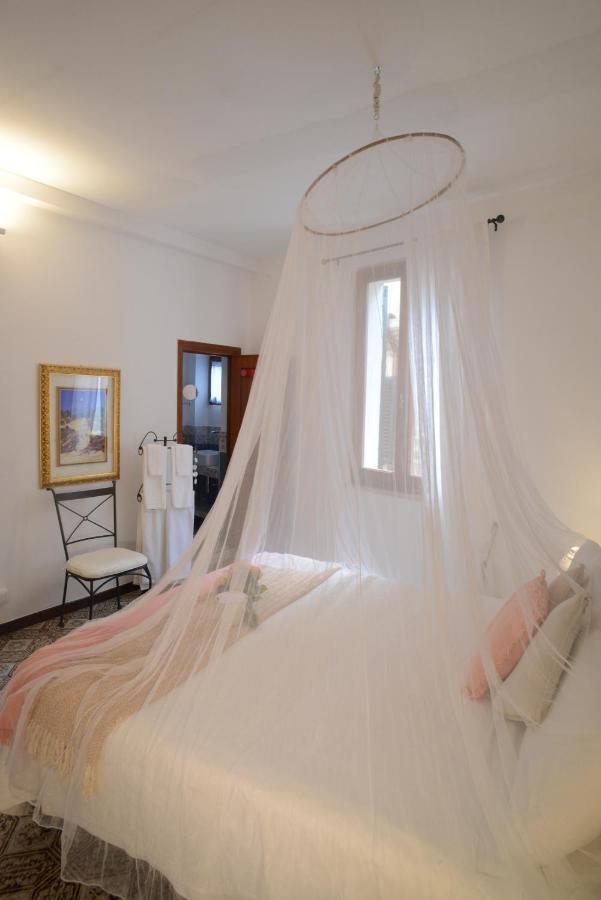 Old Town Secret Garden Appartement Alghero Buitenkant foto